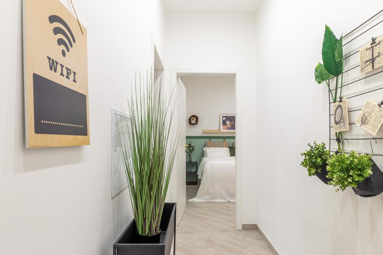 Lovely And Tiny Pied-A-Terre In The City Center Trieste Exterior photo